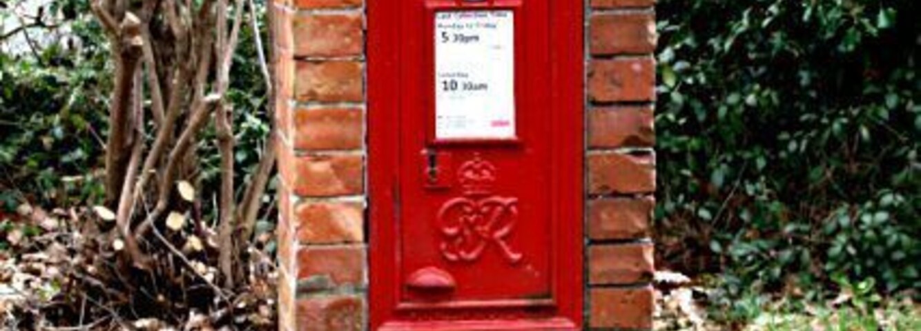 George vi post box at Playing Place Detail