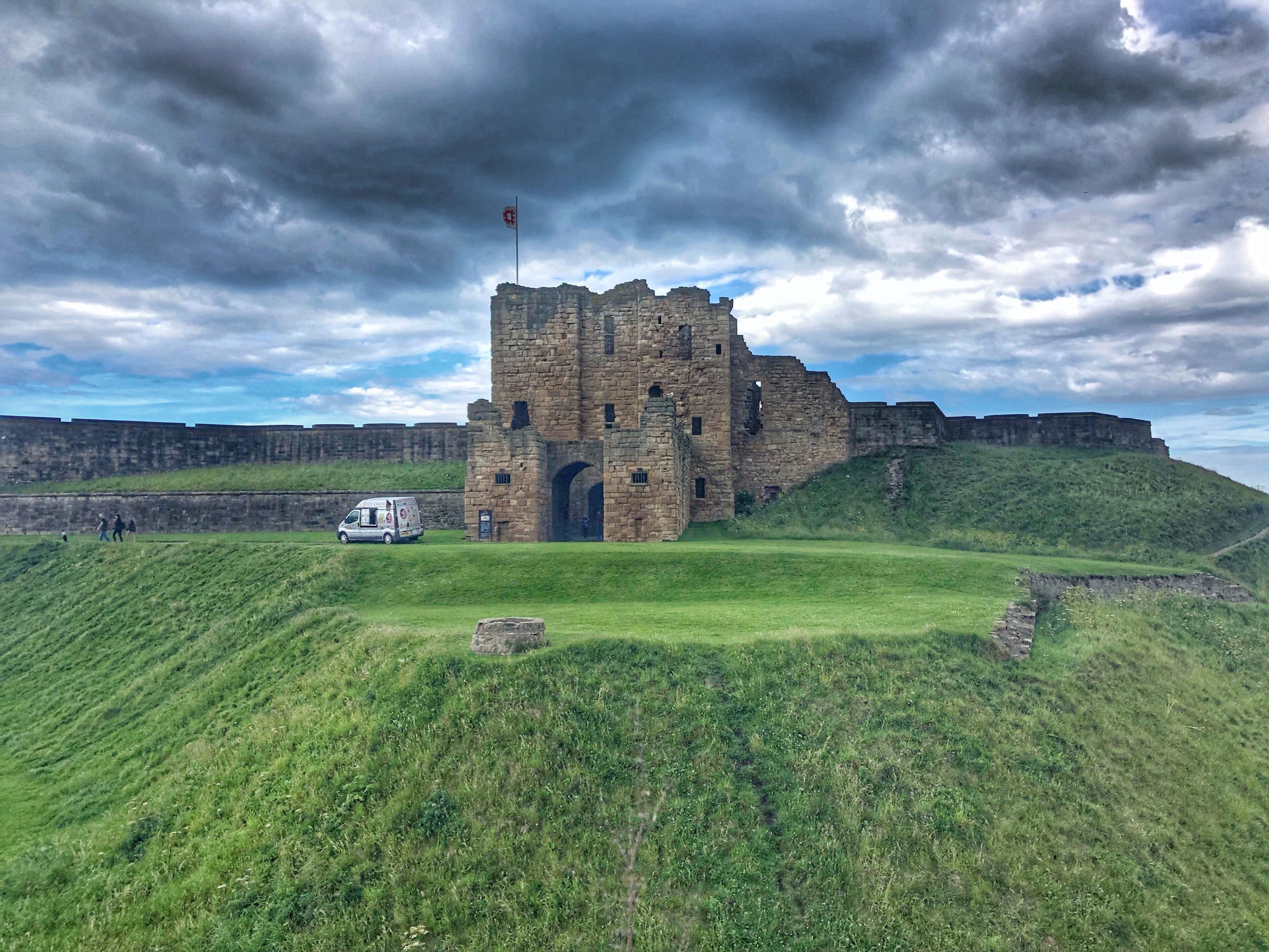 The Tynemouth priory and Castle sits on a headlands that was once one of the largest fortified areas in England. Overlooking the North Sea and the River Tyne