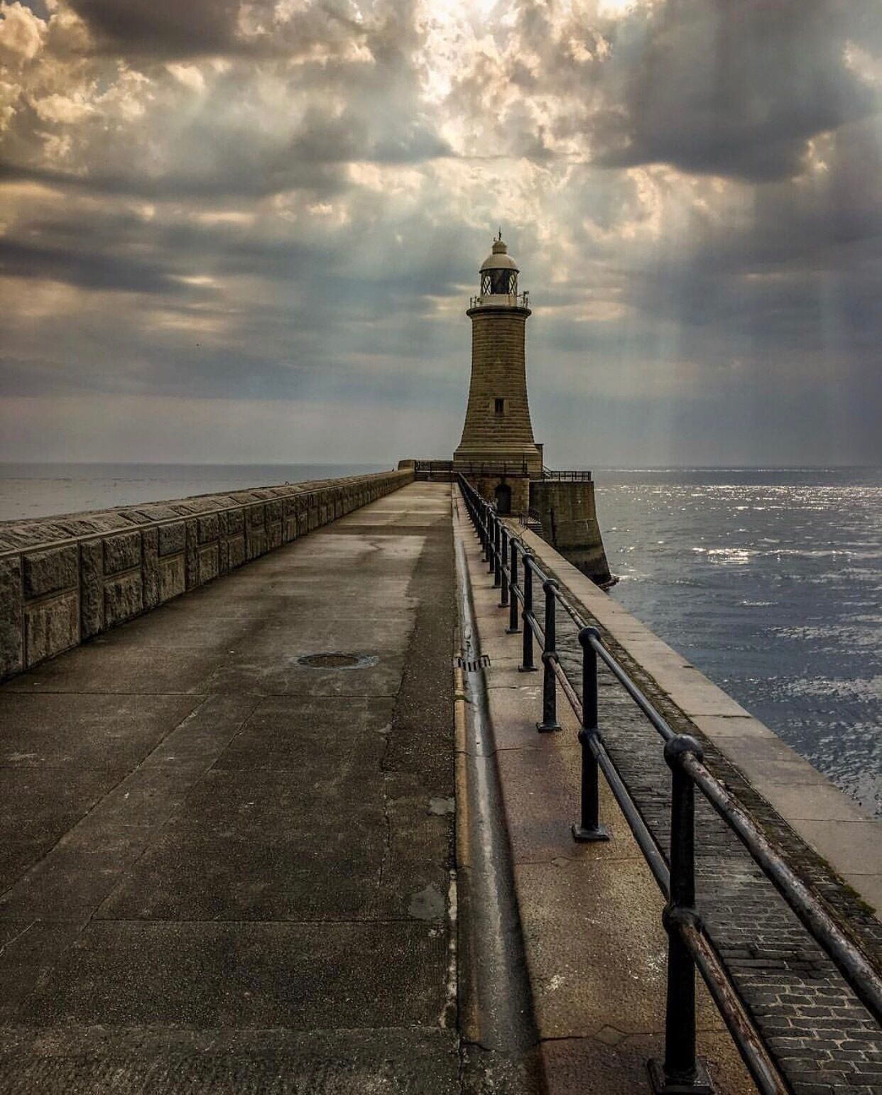 Tynemouth Pier in North Tyneside UK unusually deserted on a nice day. Going to the photography clinic with BvS in Crete would be my Route 66 to learning about landscape & travel photography#BvSCrete