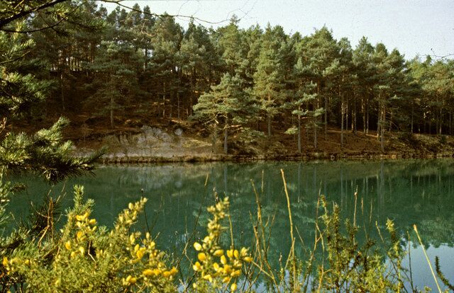Blue Pool, Furzebrook, Dorset The Blue Pool, near Furzebrook is situated in the area known as the Isle of Purbeck in Dorset. The title 'Blue' comes about because there is in suspension in the water minute particles of clay which variously diffract the light giving colours from 'cloudy' grey through green to the superb blue. http://www.isleofpurbeck.com/bluepool.html