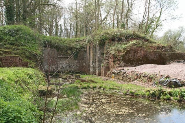 Wellington: canal lift There were seven lifts on the Grand Western Canal and this one, known as the Nynehead Lift, is considered the best preserved. Here tub boats were introduced into caissons and raised or lowered nearly 20 feet. Looking south west