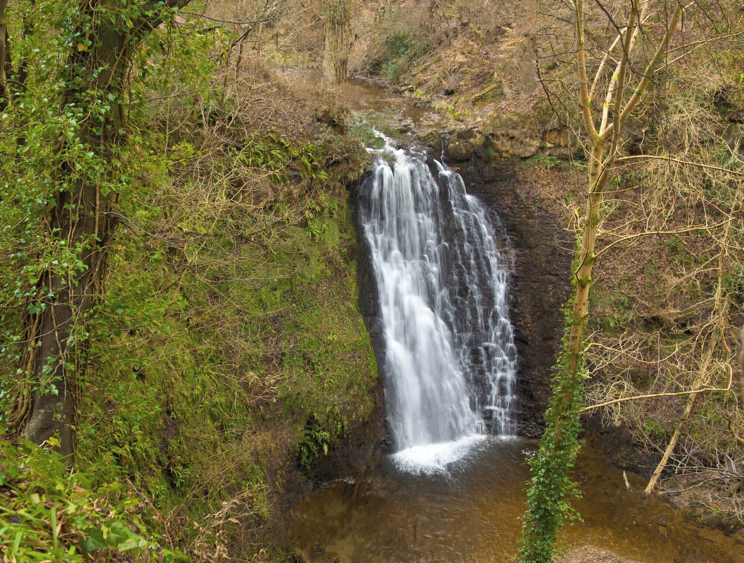 This is the large waterfall at the Falling Foss..