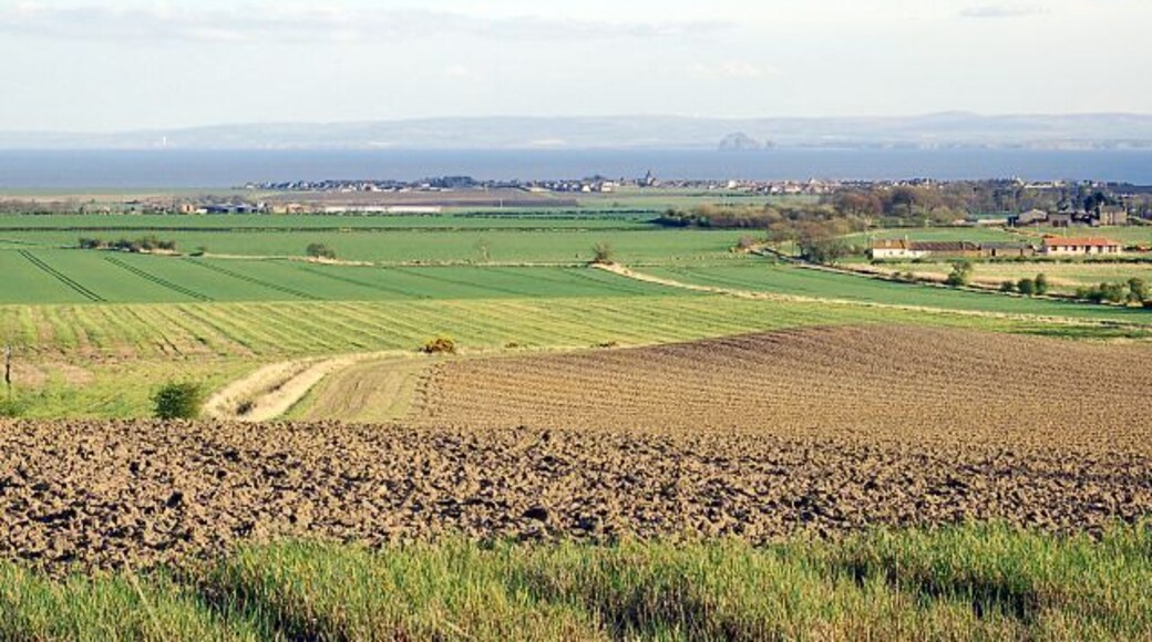 Near Gordonshall From around midway between Gordonshall and Carnbee looking towards Pittenweem.