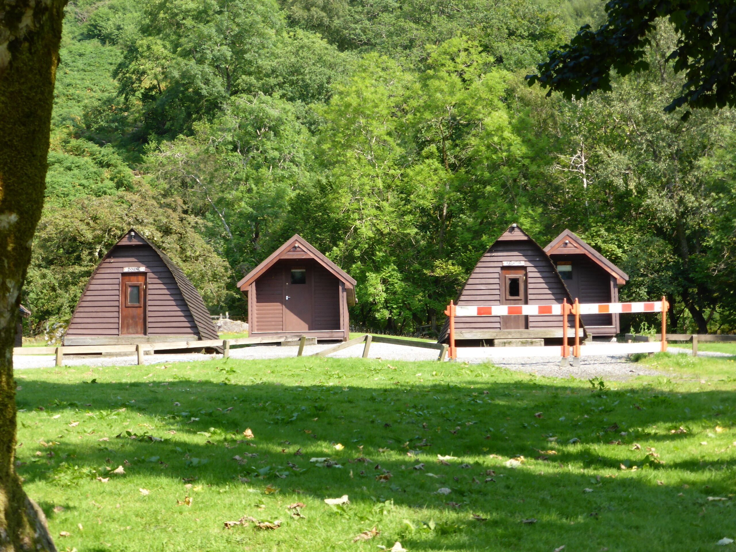 Cabins at Beinglas Farm Campsite at the West Highland Way in Inverarnan.