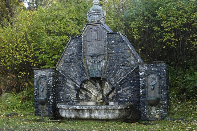 Memorial well to Lord Tweedmouth Lord Tweedmouth of Guisachan House built the village of Tomich to house his estate workers, this well is on the main road just outside the village