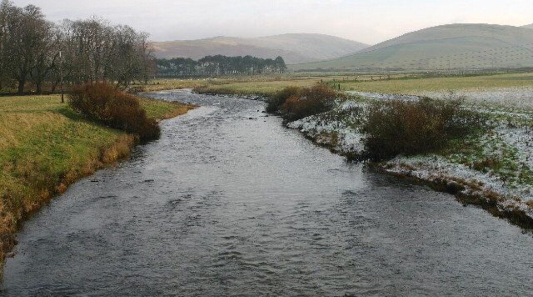 River Clyde. Looking E; upstream