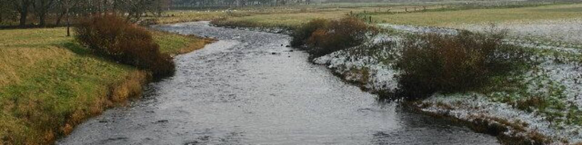 River Clyde. Looking E; upstream