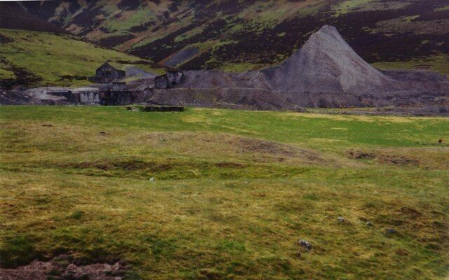 Mine spoil tip One of the many spoil tips littering the Wanlockhead area.
