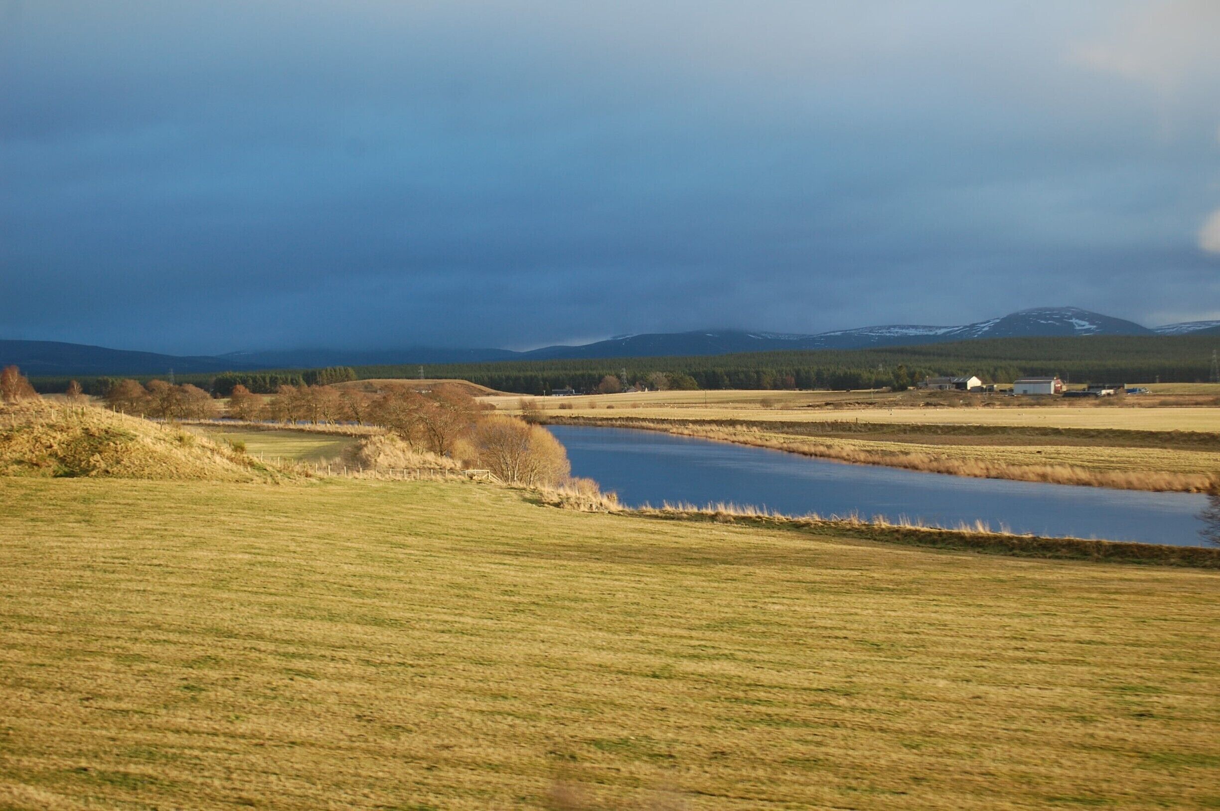 View of Spey River from Aviemore-Broomhill railway in the winter.
(location is approximate)