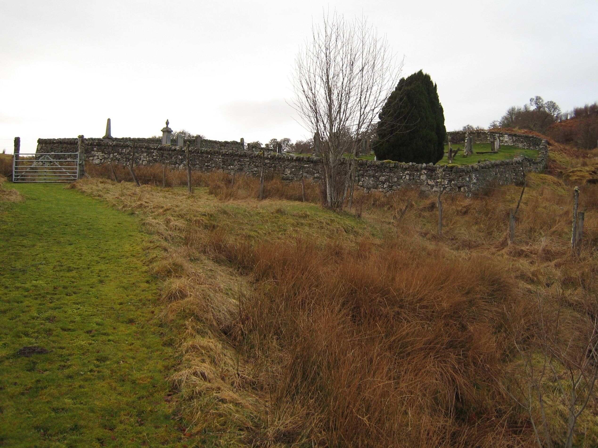 Tutim cemetery, above the en:River Oykel in northern Scotland. It overlooks the site of the en:Battle of Tuiteam Tarbhach fought in about 1406