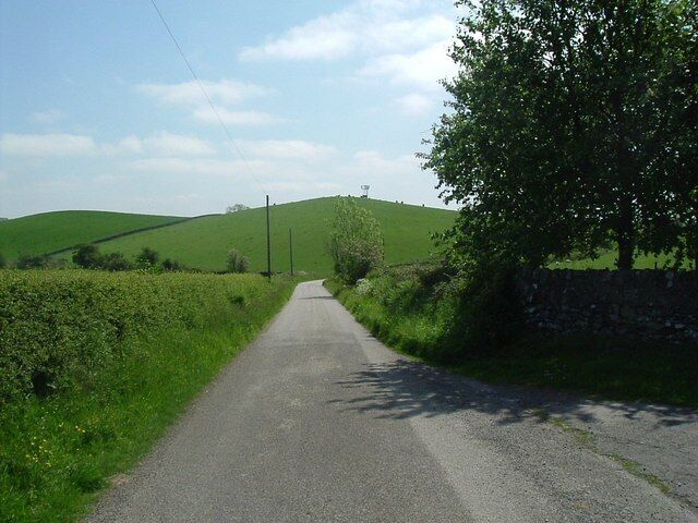 Road going south Looking toward Moat hill