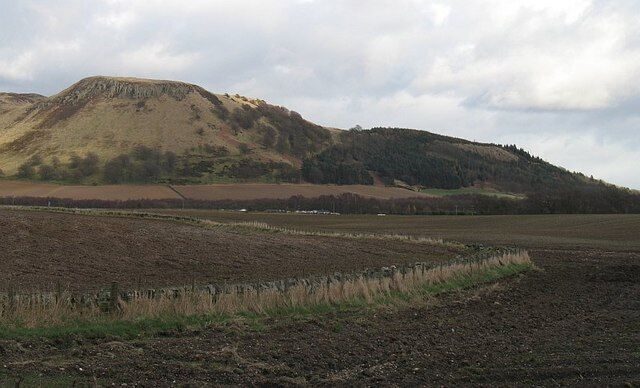 Arable land, Fruix A view towards Benarty Hill