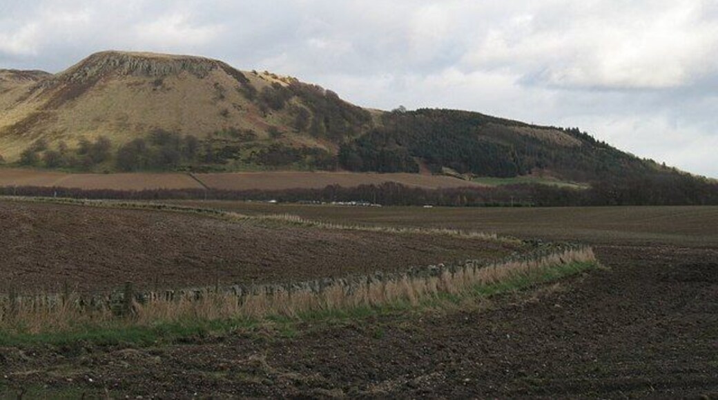 Arable land, Fruix A view towards Benarty Hill