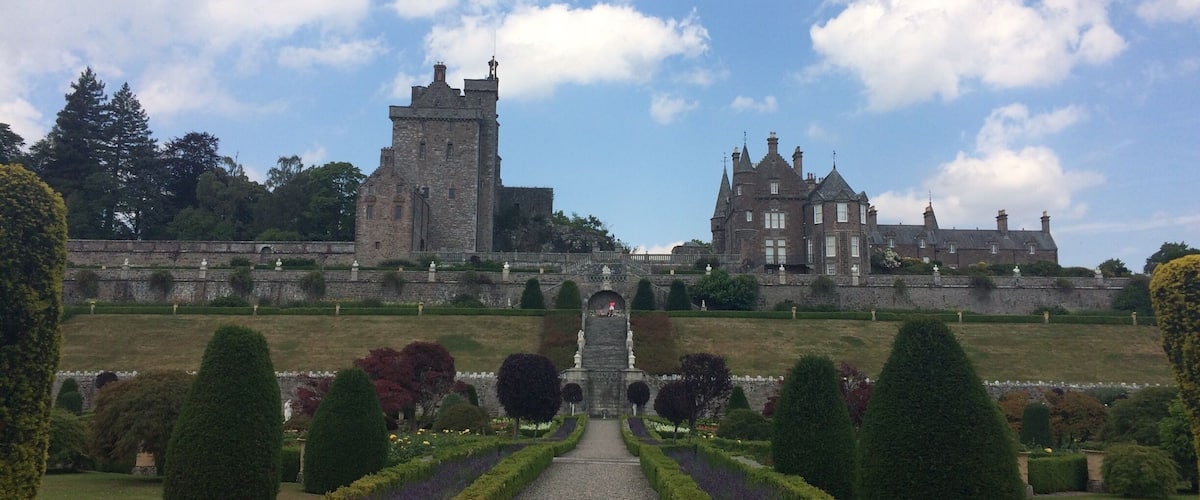 Drummond castle and its gardens including a tree planted by Queen Victoria in 1842 - I wonder if she realised just how much it would grow !!!