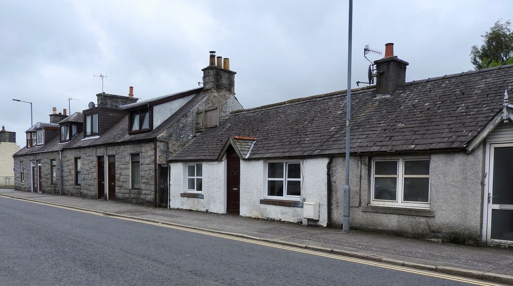 Formerly granite quarrying was an important part of the Dalbeattie economy. The industry died down locally around 1883 due to cheaper imports from Denmark.
Many of the workers emigrated to other parts of the world in order to find work, a number emigrated to the United States to work at a sister quarry in Westerly, Rhode Island. Granite exported from Dalbeattie went into the Mersey Docks in Liverpool, the Thames Embankment in London, various British lighthouses, even as far as the lighthouse at the southern tip of Ceylon (Sri Lanka).
Dalbeattie is credited with developing the technique of polishing granite stone to form a shiny surface. This technique was exported throughout the world by the skilled workers of Dalbeattie as they travelled.
#OnTheRoad