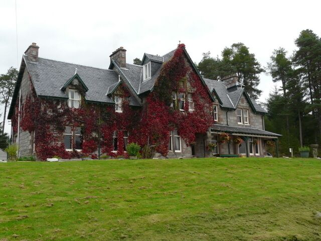 Tomdoun Lodge