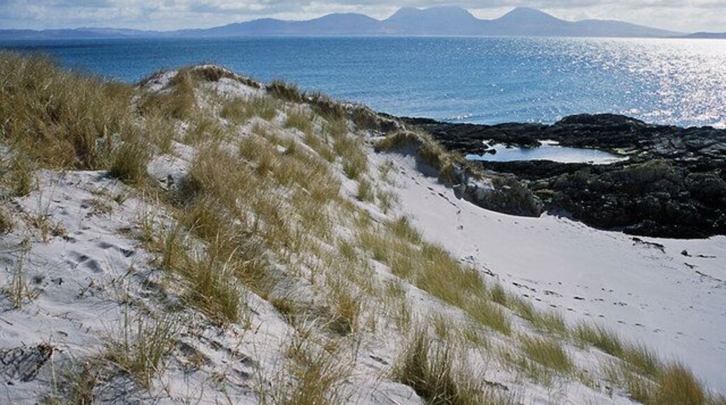 Sand dunes south of Port a Chapuill Perhaps this is the most beautiful corner of Colonsay. It comes into its own in a northerly wind when the dunes can provide effective perfect wind protection. The Paps of Jura dominate the skyline eastwards.