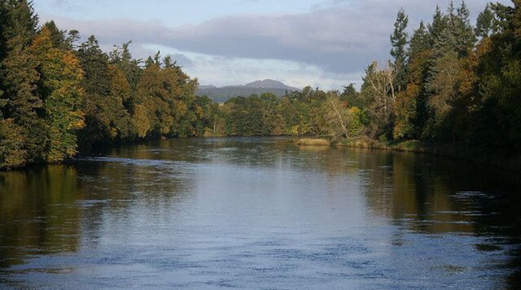 River Tay at Kinclaven Looking upstream from Kinclaven Bridge.