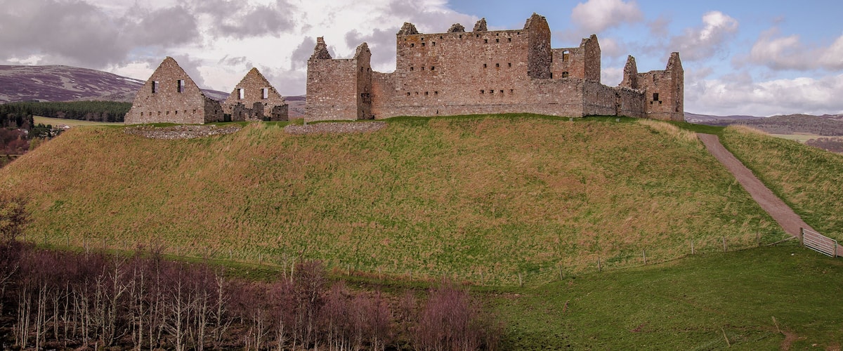 This is a photo of listed building number