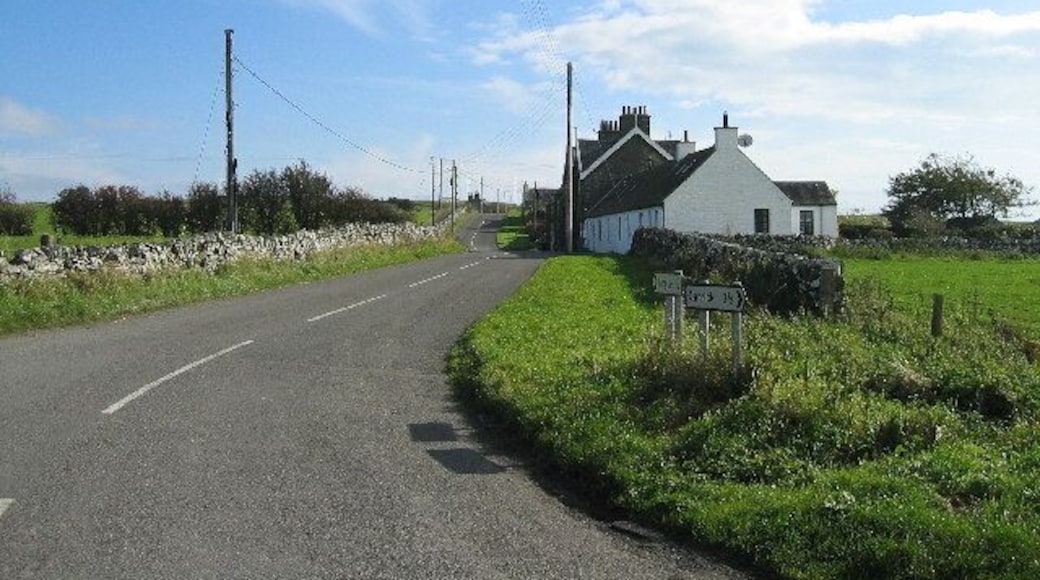 Looking towards Chapelton Row from Ivy Cottage.
