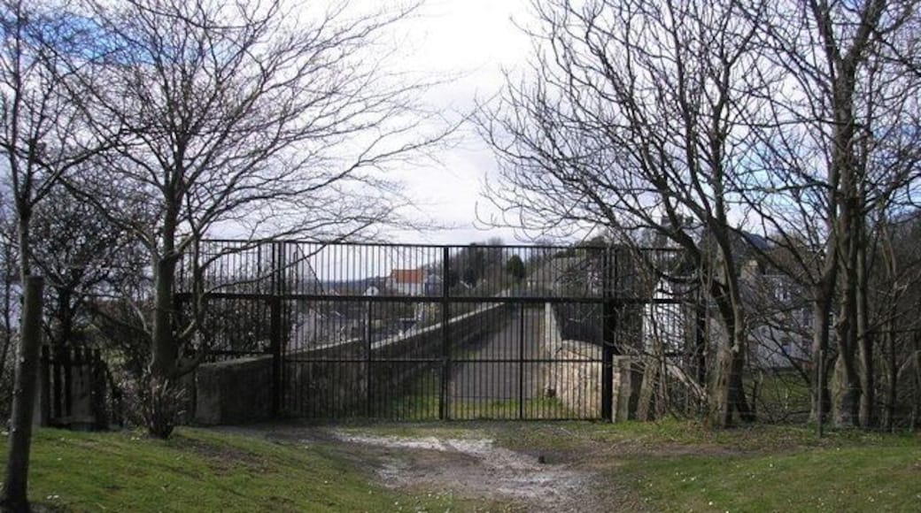 The Old Railway Line over the Largo Viaduct The way across the viaduct is barred by way of a locked gate and a sturdy fence. No doubt the fence and locked gate were put there because of Health & Safety issues. At least the viaduct 15036 has not been demolished. It is a Listed Building, but it is unfortunate that we cannot walk over it.
