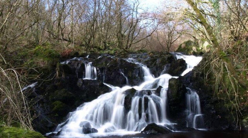 The Kettle Caldron Also marked on the 1:25000 OS map as "Black Kettle". The site of an old mill lies a few hundred yards upstream on the opposite bank.