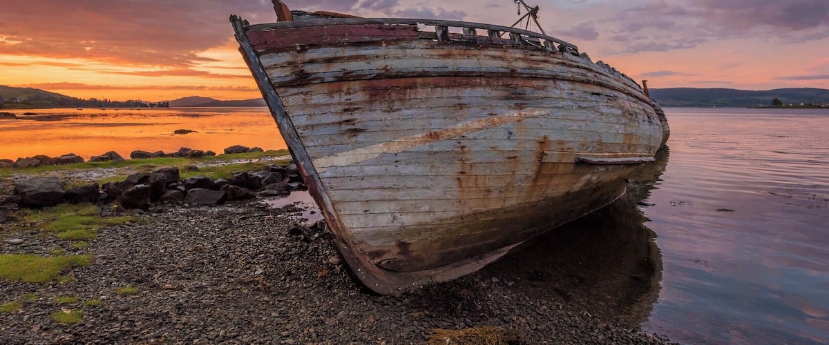 Just outside of Salen on the Isle of Mull in Scotland lies this group of broken down fishing boats. Boats that once sailed (or motored) proudly along the waters surrounding the island have outlived their usefulness and have been abandoned to their fate and to the elements. Such is the way of life. Even in their heydays, the boats still serve as a great subject in a wide variety of compositions. On this day, I happened to chance upon a great sunset but I can see this location as being equally appealing (in a foreboding sense of the word) during a foggy day.
The dynamic range of the Nikon D750 has really amazed me - this is a single shot exposure with no filters and the camera could capture the entire scene without blowing up or under exposing any part of the scene. Other than some saturation adjustments and spot corrections, the image has simply been touched up to bring out the shadows and tone down the highlights. #colorful #goldenhour #weekend #abandoned
