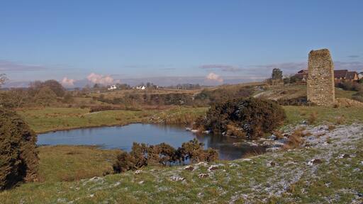 Reuincraig or Corsehill Castle The white buildings in the distance are at Meikle Corsehill. The left one being the Towerhouse.