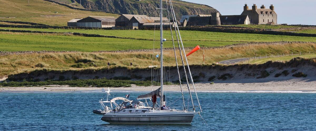 At Grutness voe, Shetland