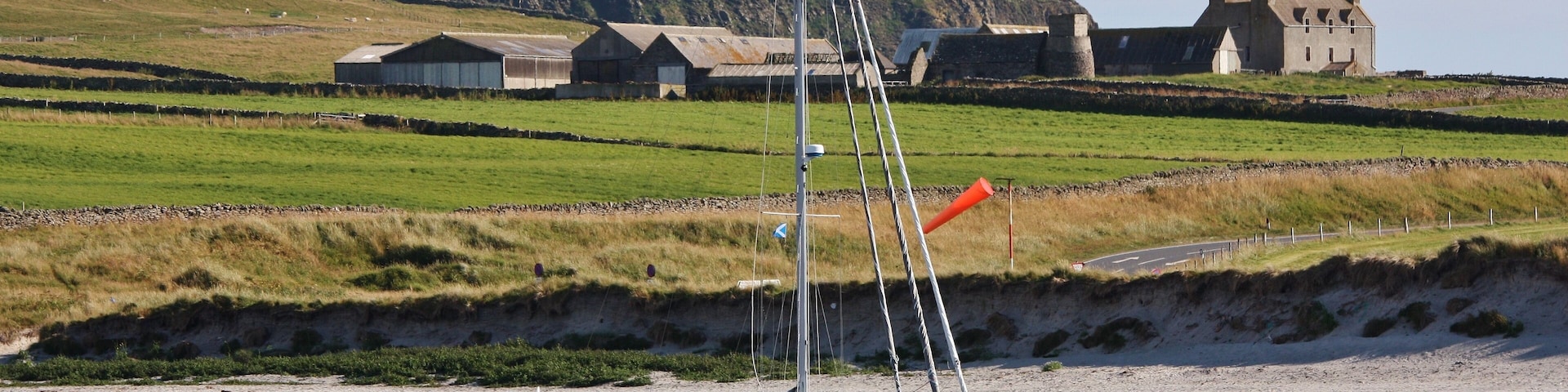 At Grutness voe, Shetland