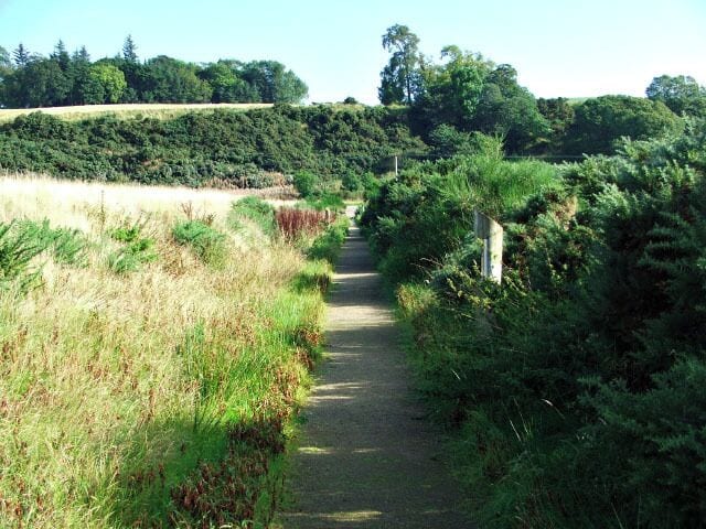 Footpath from RSPB hide at Nigg Bay to the car park.