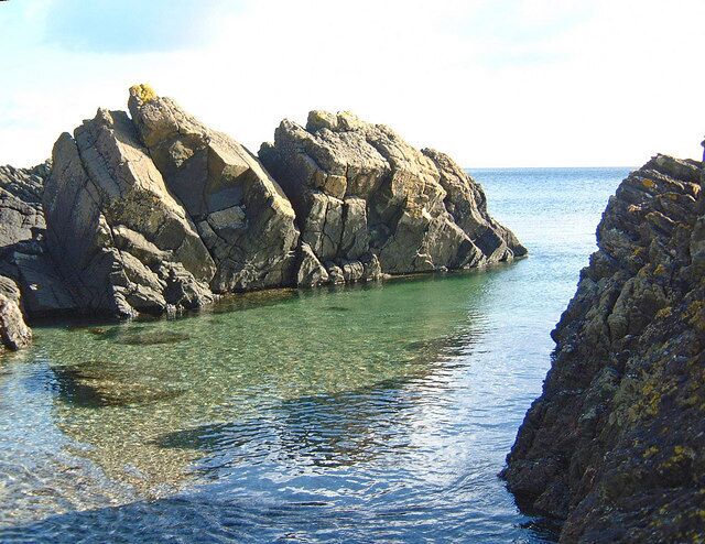 View from the road to Skipness Spooked a sea otter here. Should have been quicker with my camera.