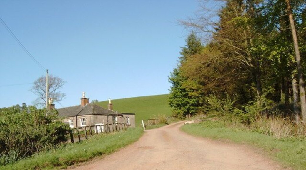 Unpaved drive off the A702 near Carronbridge