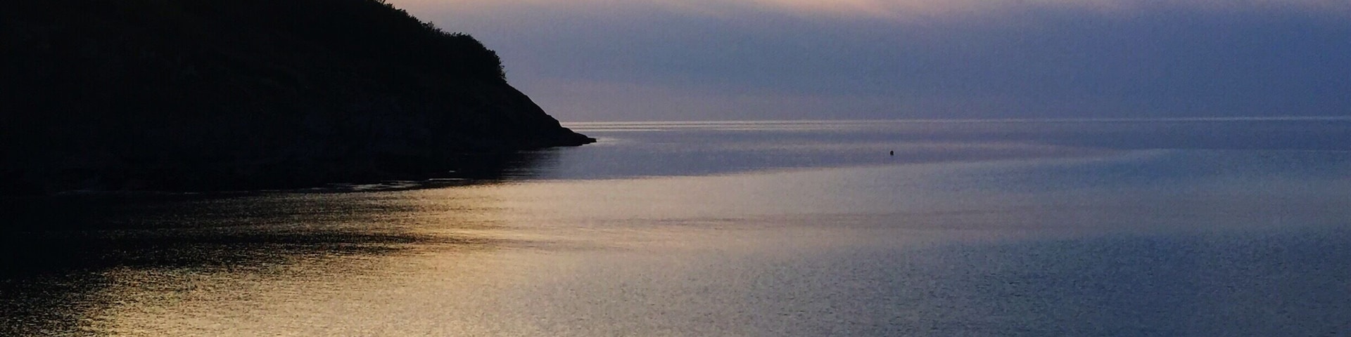 The sun sets on Aberporth Beach in the beautiful west coast of Wales. #BVSBlue