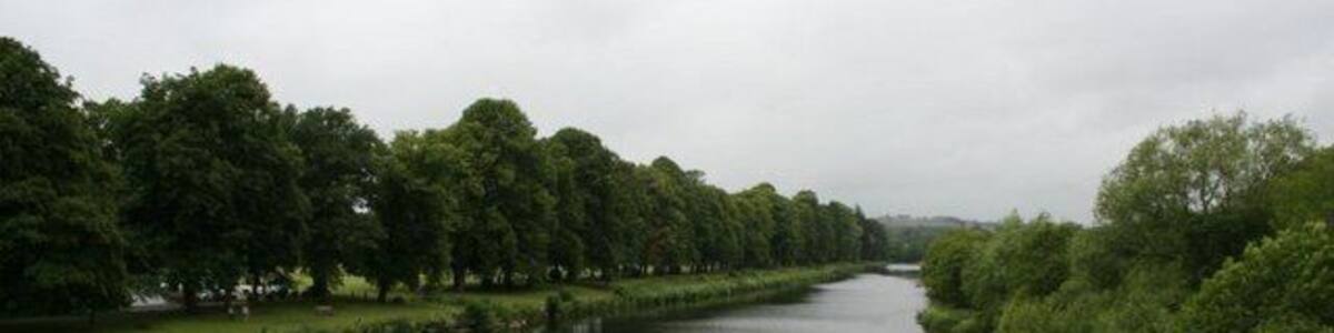 River going west River Wye looking upstream as it runs past Builth Wells