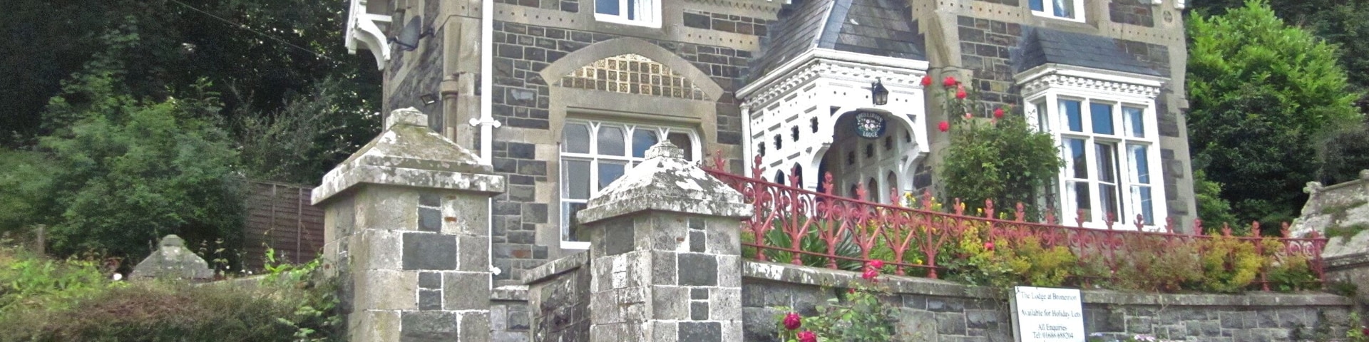 The Lodge Cottage just below Broneirion