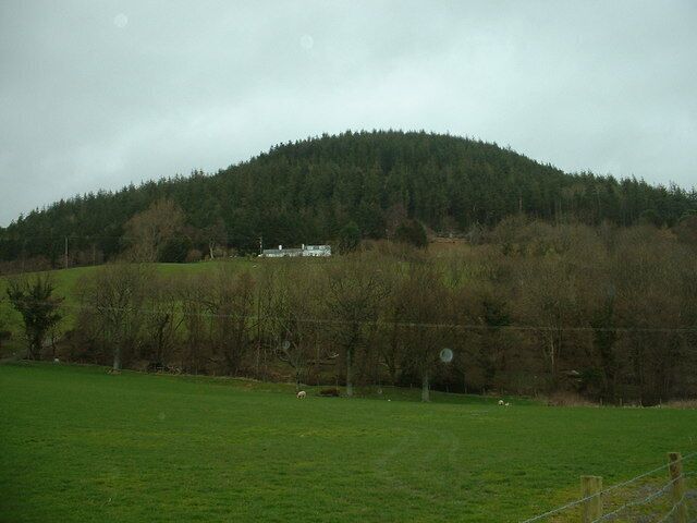 Rallt, on the slopes of Alltwnnog Rallt is the house in the centre.