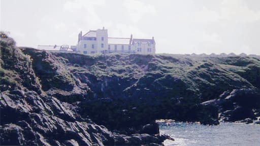Cliff Hotel, Gwbert-on-Sea, 1962. View northward from cove below: a splendidly situated hotel.