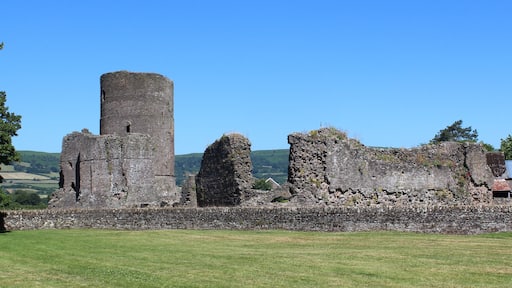 This is a photo of listed building number