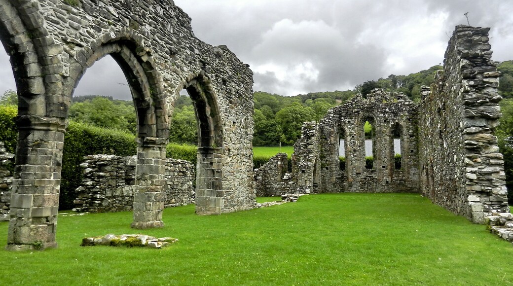 Abaty Cymer Abbey