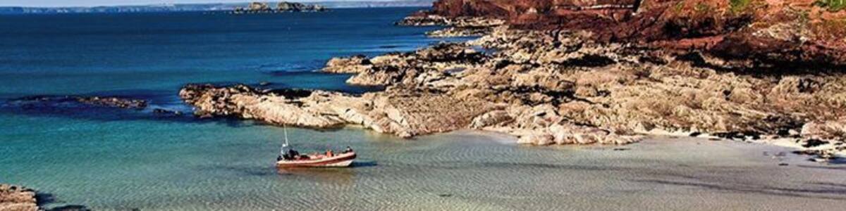 Clear blue waters of Wales in Pembrokeshire Coast national Park
#NationalPark#waterlust