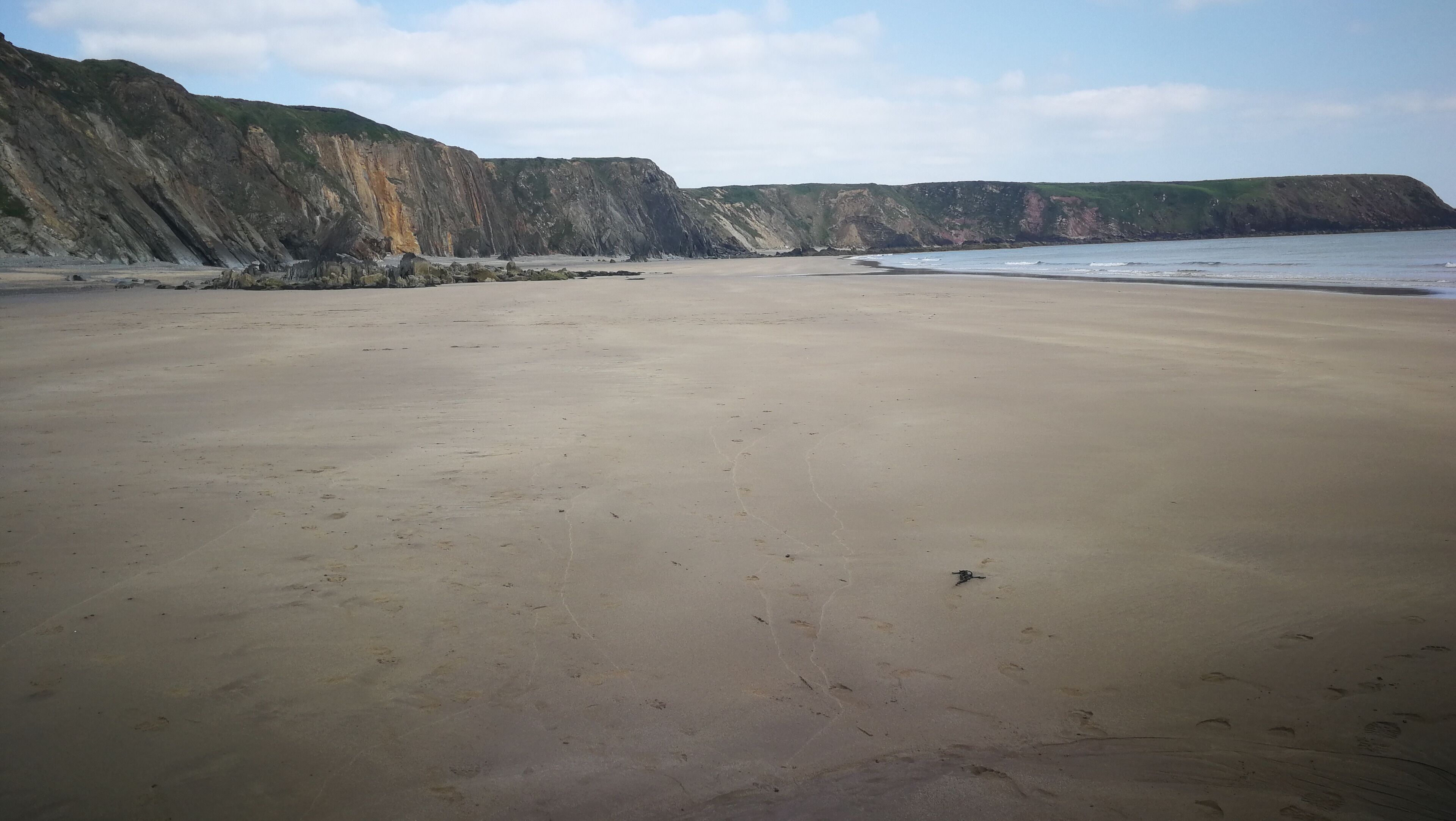 Marloes Sands is a great place to escape. Completely unspoilt, no commerce, it's a great place to walk, listen to and watch the waves.