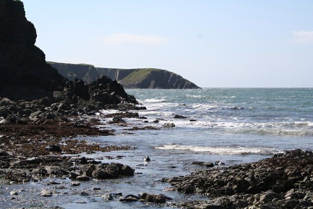 The Beach at Trefin Rocky beach at Trefin