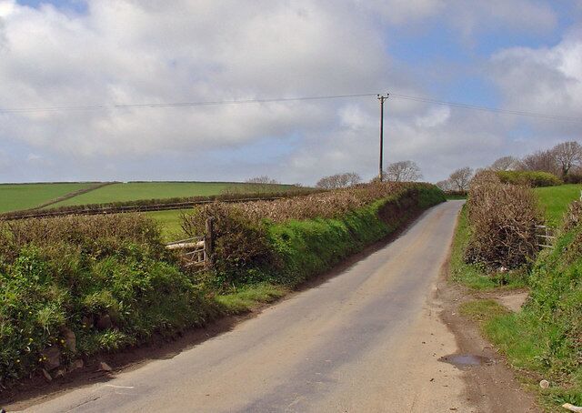 Lane near Lower Bulford