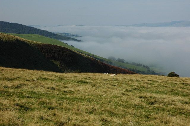 Mist above Llangammarch Wells Mist fills the valley above Llangammarch Wells and Llanwrtyd Wells. View here from the B4519 above Cwm Graig ddû.