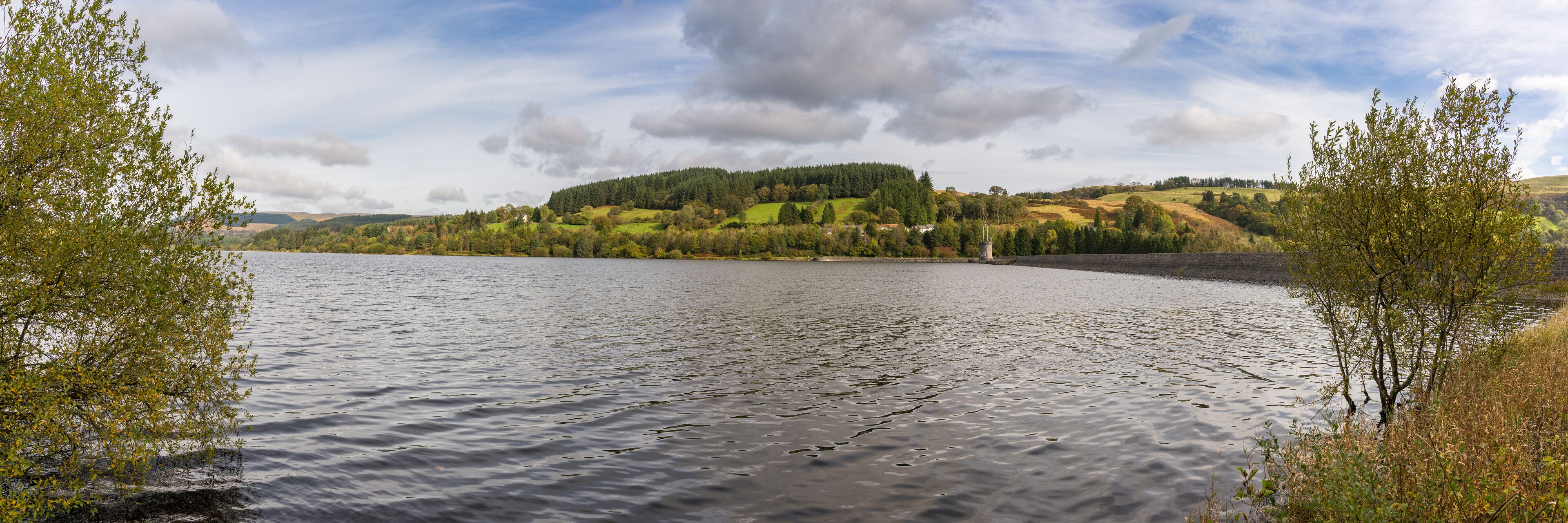 View over the Llwyn-on Reservoir near Merthyr Tydfil, Mid Glamorgan, Wales, UK