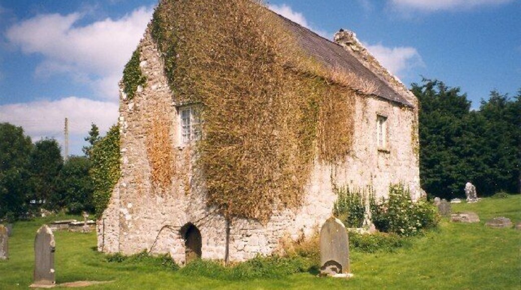 Charnel House, Carew Cheriton. This is in the churchyard. It was built in the 14C for the deposit of exhumed bones, with a chapel on the upper floor. It was converted to a school in the 17C.