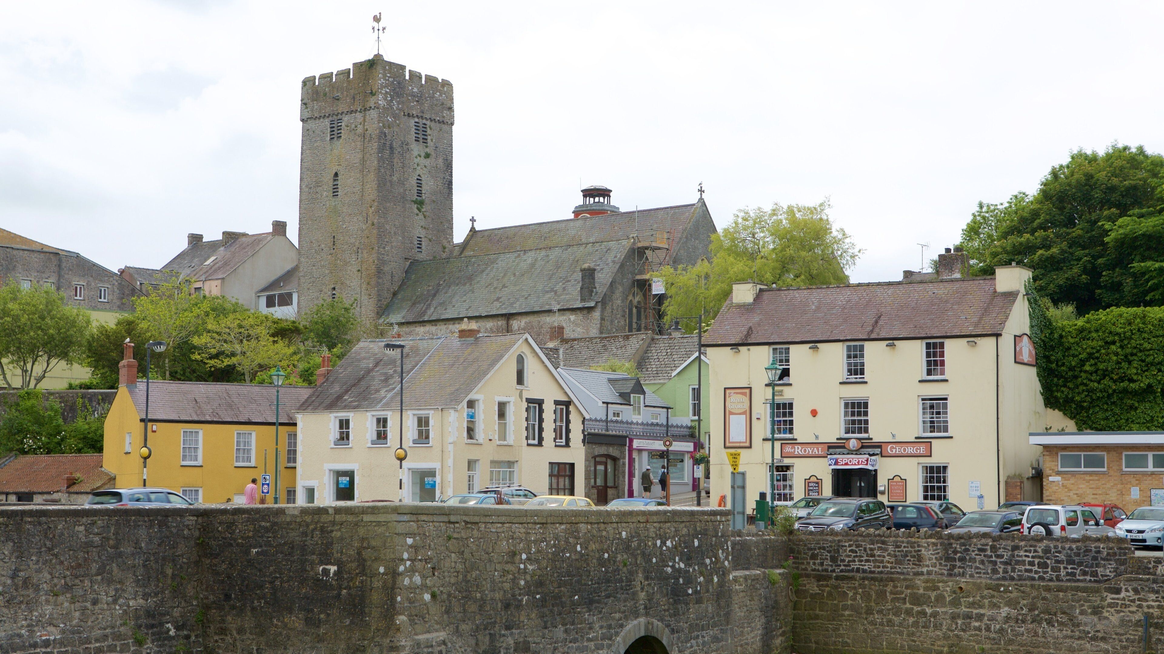 Pembroke featuring a small town or village