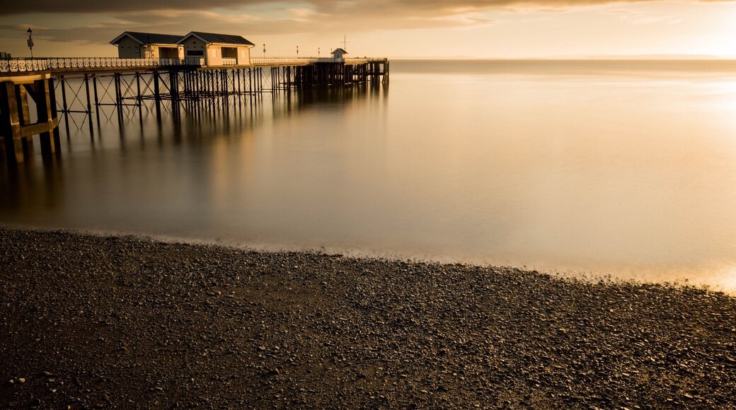 Early morning at penarth