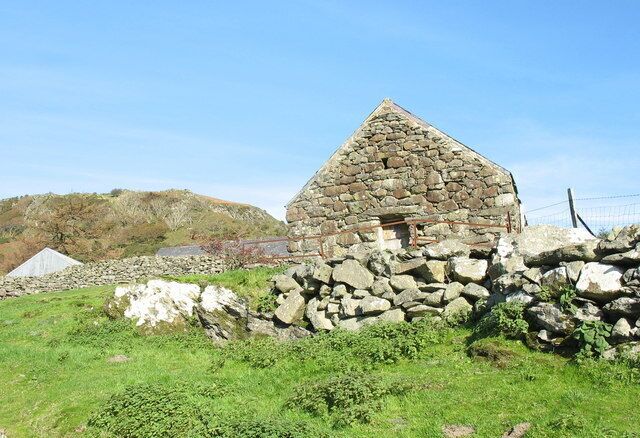 Old stone barn at Cwm Bach